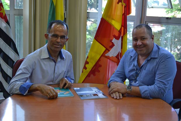 Valmir acompanhado do consultor Eduardo Mercadante (Foto: Assessoria de Imprensa da PMI)
