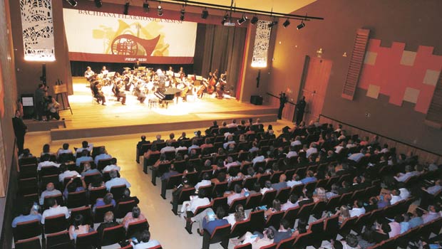 Bachiana Filarmônica SESI-SP se apresentou em noite de inauguração (Foto: Gilson Gomes)