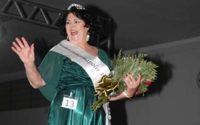 Maria Inês Bertanha foi eleita a Miss da categoria de 50 a 69 anos (Foto: Assessoria de Imprensa da PMI)