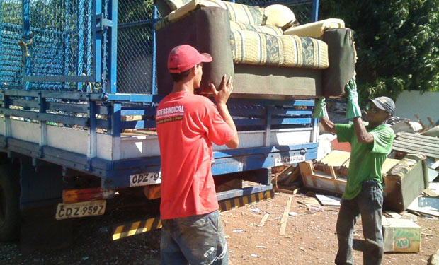 Serviço auxilia a população a descartar materiais corretamente (Foto: Assessoria de Imprensa da PMI)
