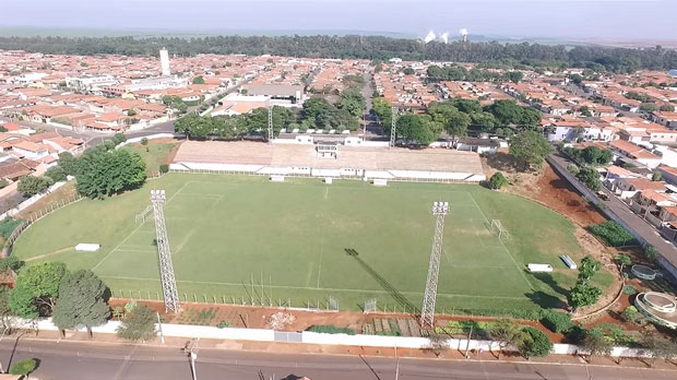 Estádio Municipal sedia a decisão a partir das 15h (Foto: Assessoria de Imprensa da PMI)