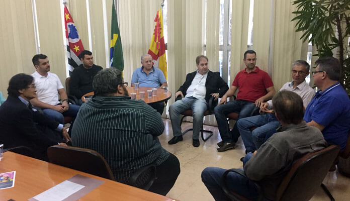 Prefeito Fábio Zuza  fez reivindicações importantes; deputado vai trabalhar as demandas junto ao Governo do Estado (Foto: Assessoria de Imprensa da PMI)