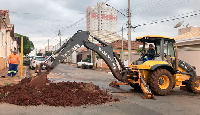 Obras começaram pela Rua Capitão Paulo Simões (Foto: Assessoria de Imprensa da PMI)