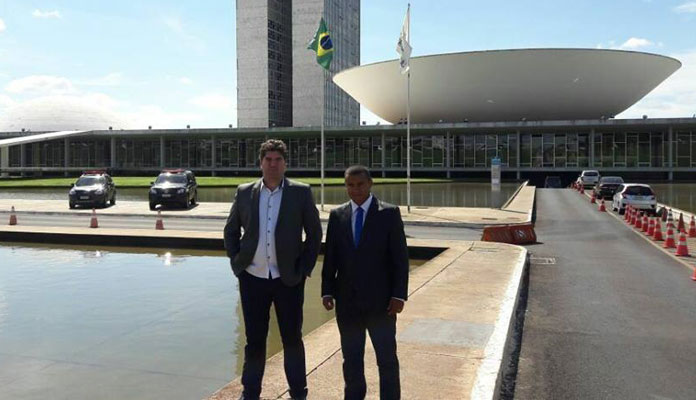Vereadores estiveram em Brasília em 2017 para solicitar emenda (Foto: Assessoria CMI)