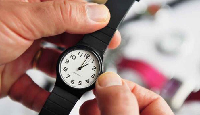 Relógios devem ser adiantados em uma hora (Foto: Reprodução Internet)