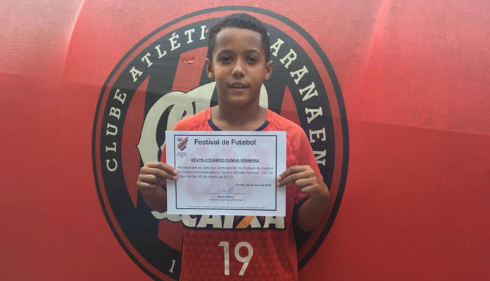  O garoto, que treina na escolinha de futebol Brasil Soccer em Limeira, foi o único iracemapolense a ser selecionado (Foto:Divulgação)