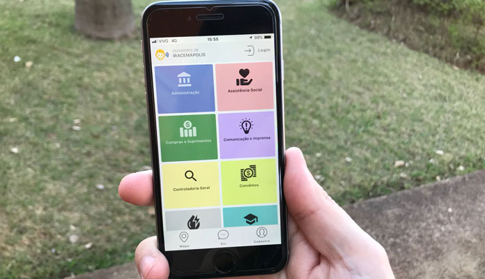 Cidadão pode solicitar serviços pelo celular (Foto: Divulgação)