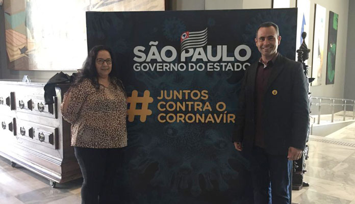 Geseli Alves (coordenadora de Saúde) e Messias (vice-prefeito) participam do encontro (Foto: Divulgação)