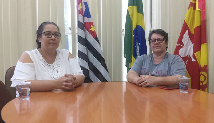 Geseli Silva (coordenadora de Saúde) e Eliane Raetano (diretora de Vigilâncias em Saúde) (Foto: Divulgação)