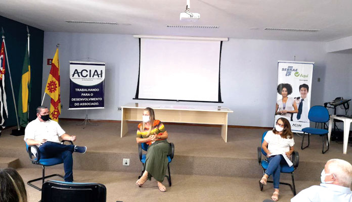 Comitê Gestor avaliou retorno das aulas em Iracemápolis com a presença da prefeita Nelita Michel (Foto: Divulgação)