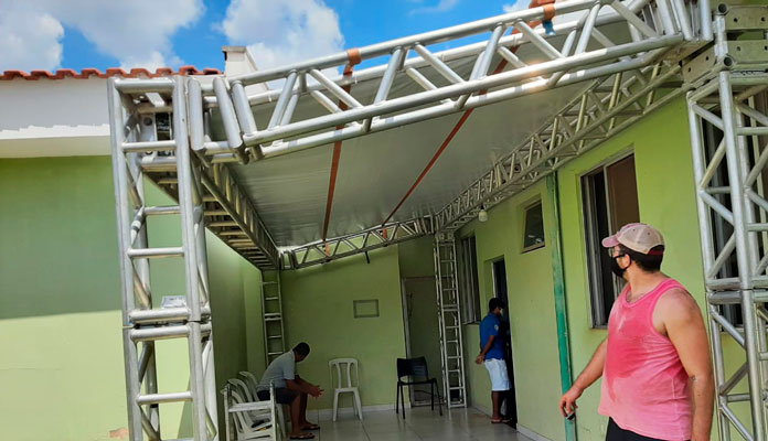 Nova tenda busca oferecer mais conforto aos pacientes com covid-19 no município (Foto: Divulgação)