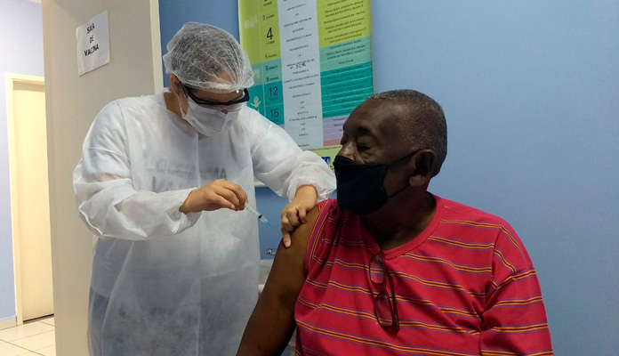 130 idosos foram vacinados no sábado passado (Foto: Divulgação)