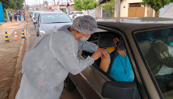 Vacinação ocorrerá no por meio de Drive Thru (Foto: Divulgação)