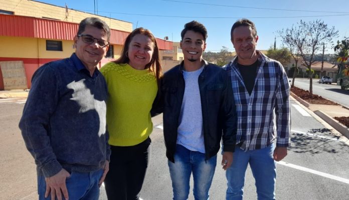 Quem passa pela Avenida Dra. Claudia Maria Gandolpho Rodrigues de Souz percebe que o local recebe diversas intervenções (Foto: Divulgação)