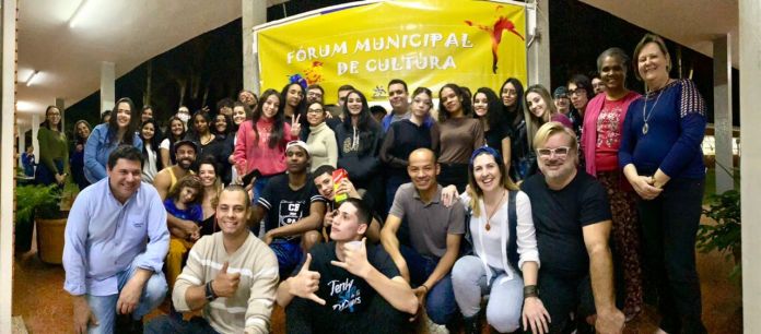O segundo Encontro do Fórum Municipal de Cultura aconteceu na última quinta-feira, dia 25/08, no Anfiteatro da Escola Estadual Cesarino Borba (Foto: Divulgação)