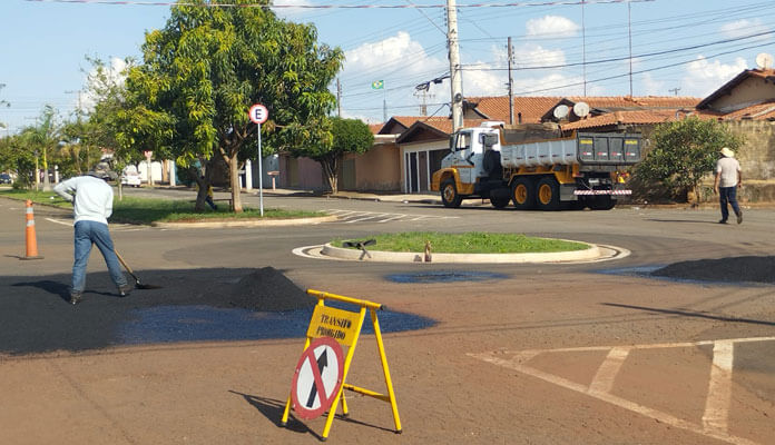 Serviço avança pelas ruas de Iracemápolis (Foto: Divulgação)