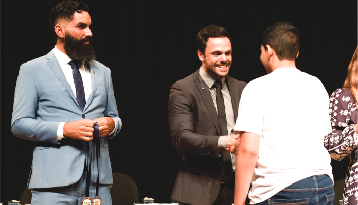 Câmara entrega premiação “Aluno Nota Dez” a estudantes do ensino fundamental e médio